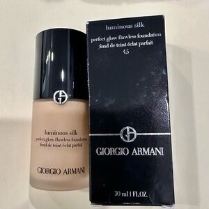 Armani Beauty Luminous Silk Natural Glow Foundation Color 4.5